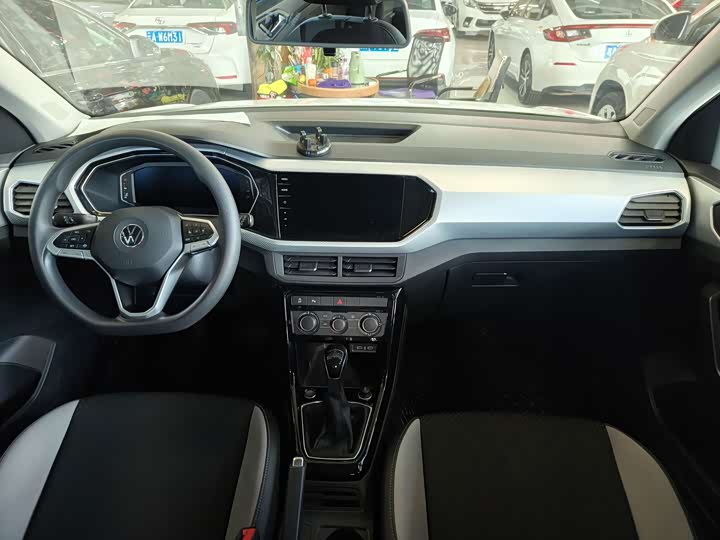 Фото 8 - Volkswagen Tacqua