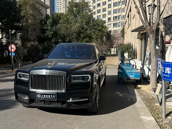 Фото 2 - Rolls-Royce Cullinan