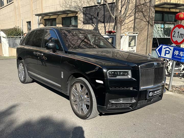 Фото 3 - Rolls-Royce Cullinan