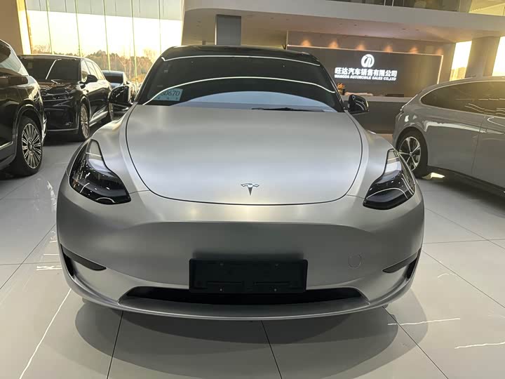 Фото 2 - Tesla Model Y
