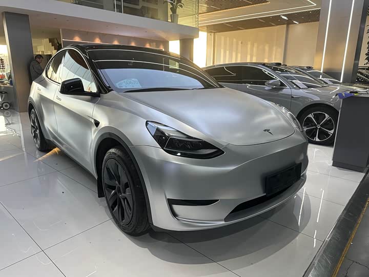 Фото 3 - Tesla Model Y