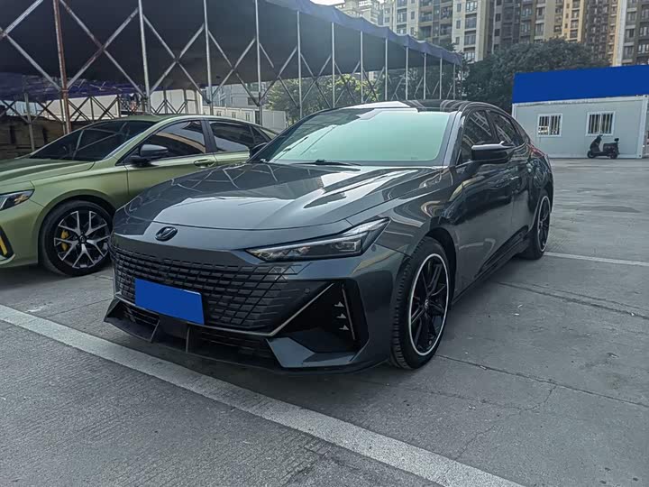 Фото 1 - Changan UNI-V