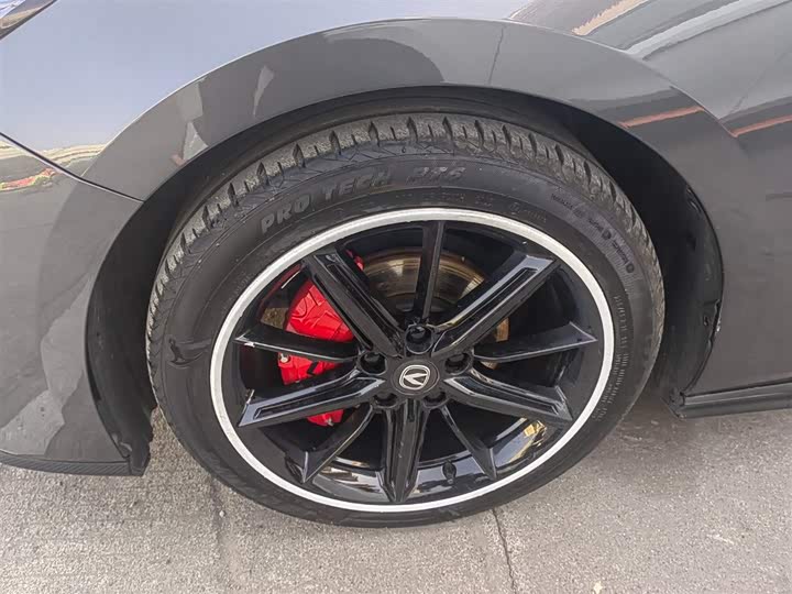 Фото 9 - Changan UNI-V