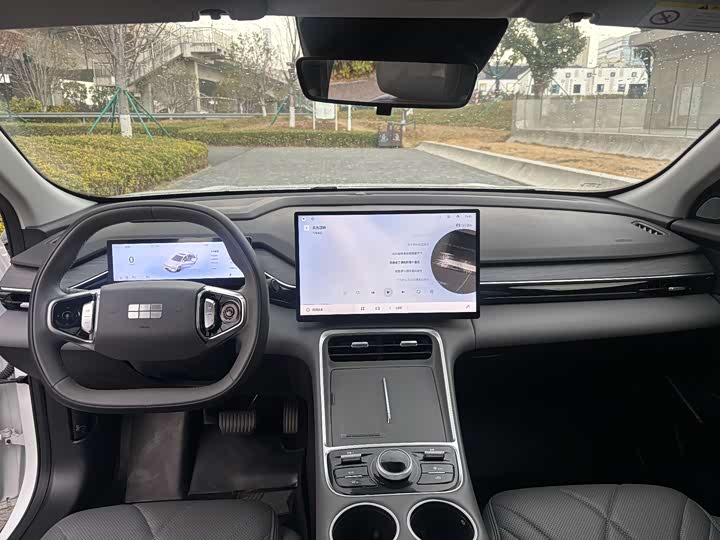 Фото 6 - Geely Galaxy L6