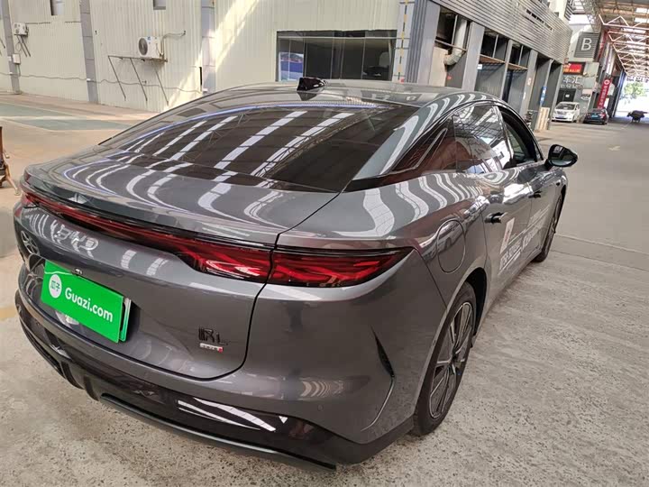 Фото 7 - BYD Han L