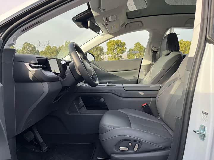 Фото 6 - XPeng G6