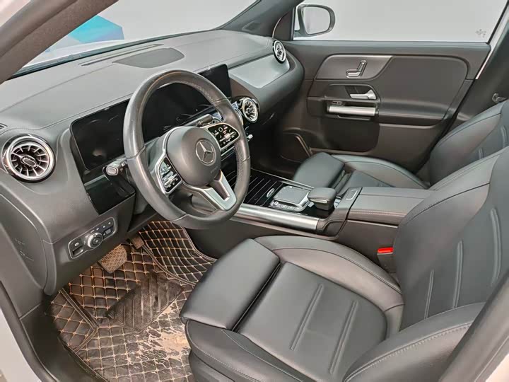 Фото 6 - Mercedes-Benz GLA-Class