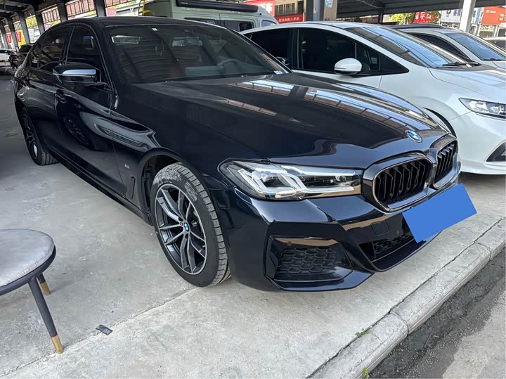 Фото 3 - BMW 5 Series