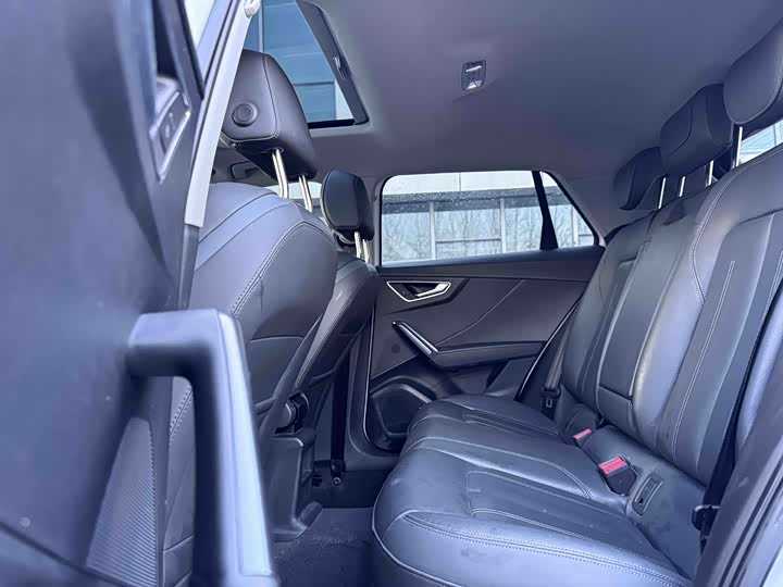 Фото 9 - Audi Q2L