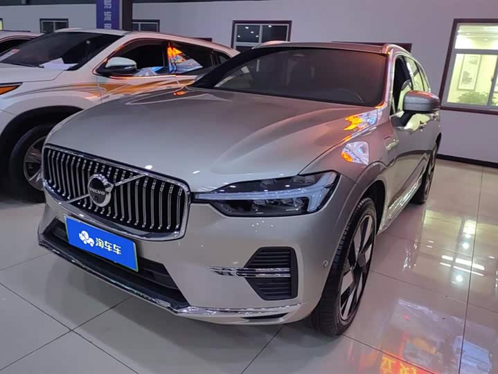 Фото 1 - Volvo XC60 Hybrid