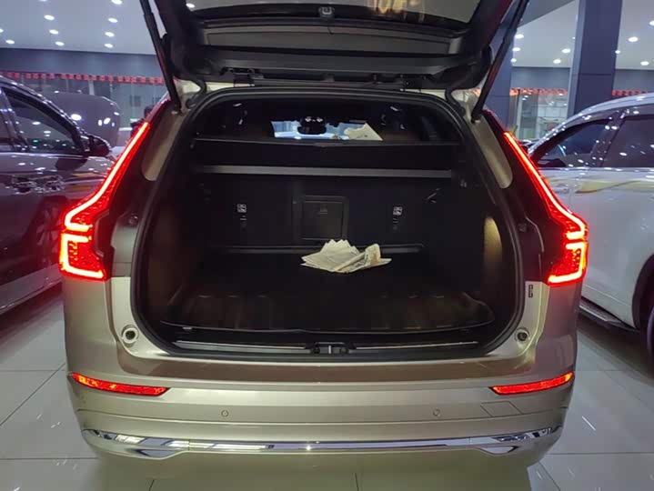 Фото 4 - Volvo XC60 Hybrid