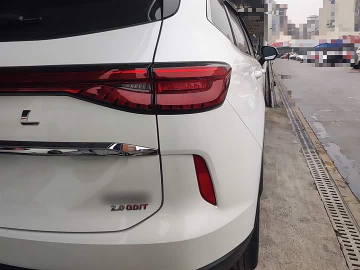 Фото 8 - Haval H6
