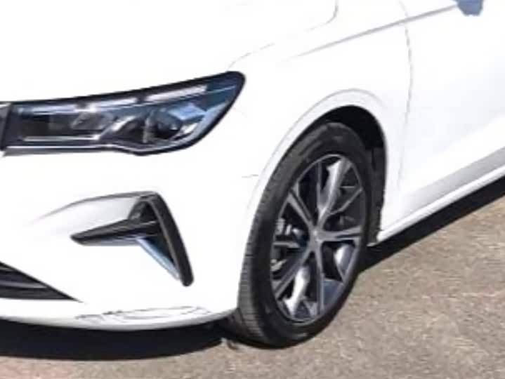 Фото 5 - Geely Emgrand