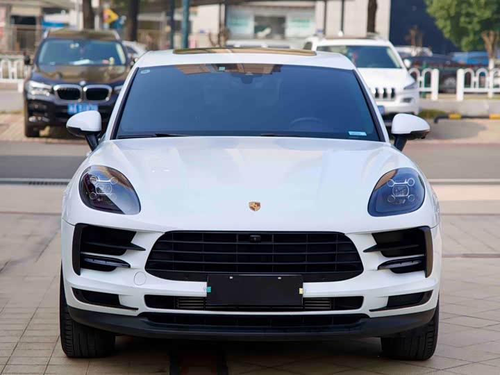 Фото 2 - Porsche Macan