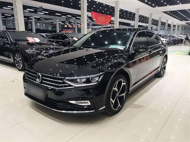 Фото 2 - Volkswagen Magotan