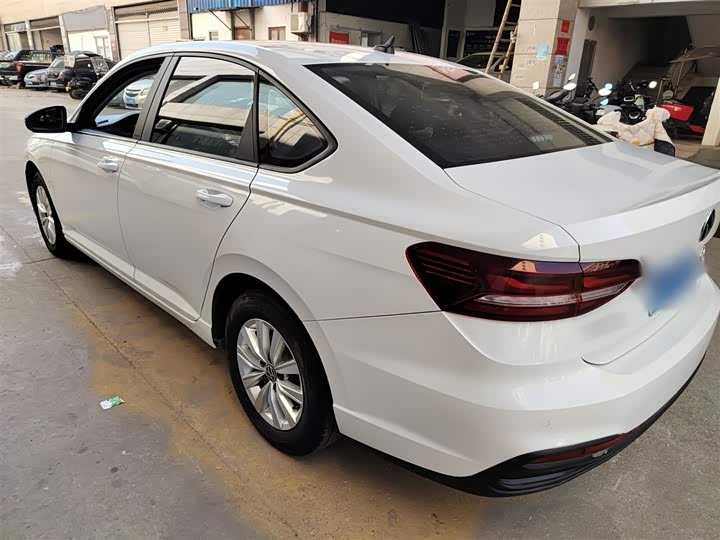 Фото 5 - Volkswagen Lavida