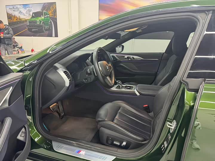 Фото 7 - BMW 8 Series