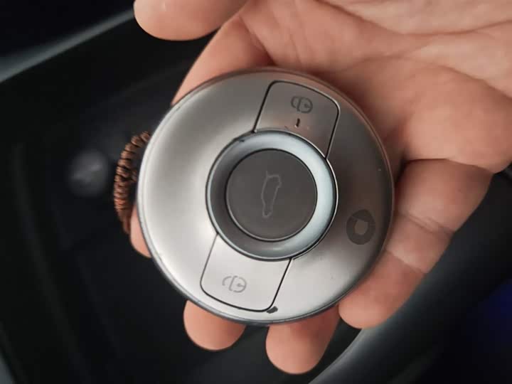 Фото 9 - Smart #1