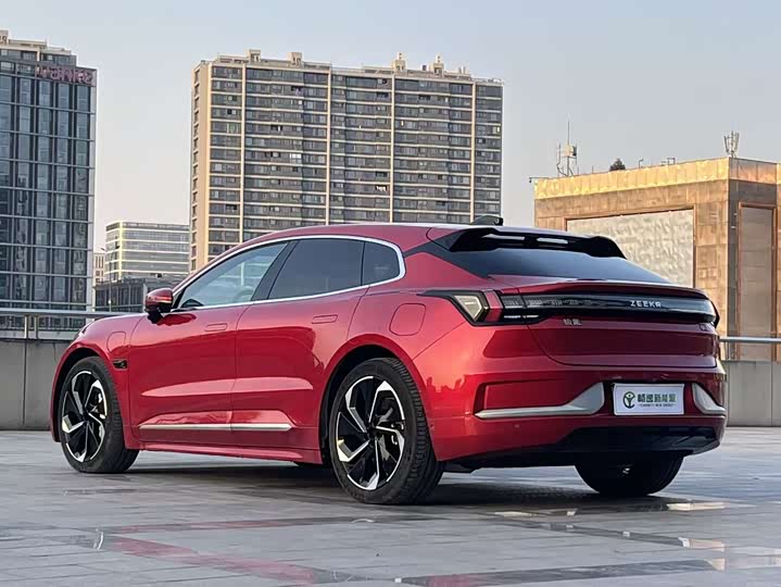 Фото 5 - Zeekr 001