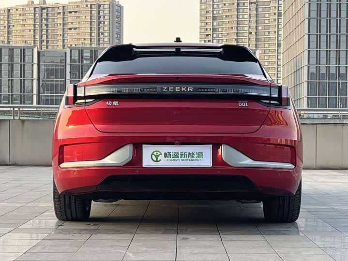 Фото 6 - Zeekr 001
