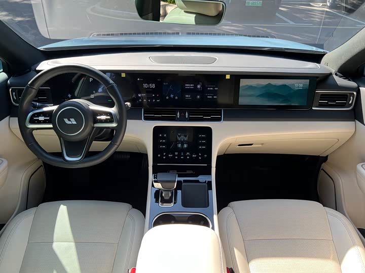 Фото 8 - LiXiang One