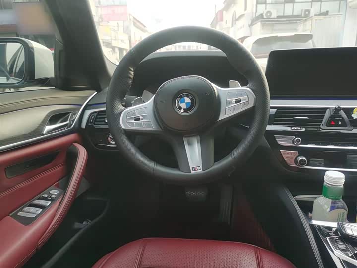 Фото 3 - BMW 5 Series