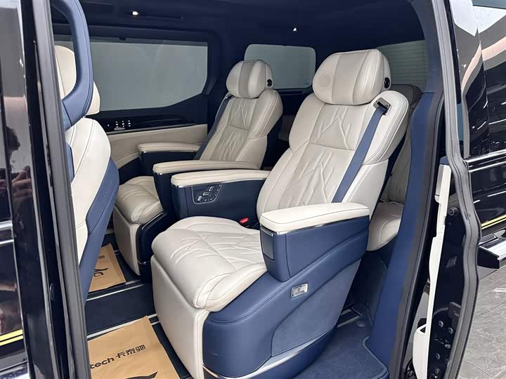 Фото 9 - Zeekr 009