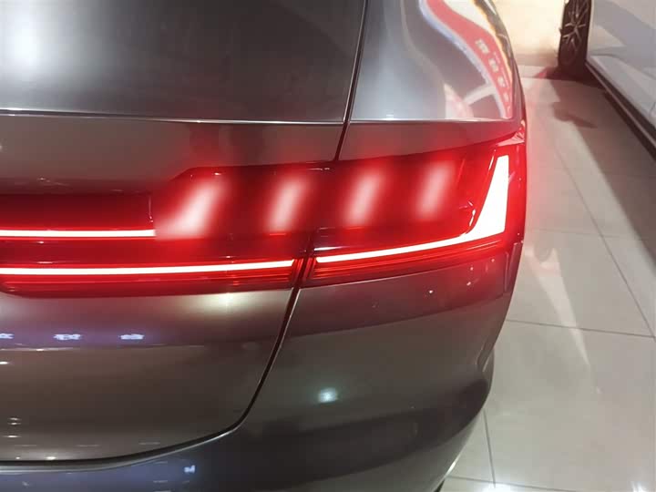 Фото 8 - BYD Han