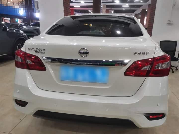 Фото 6 - Nissan Sylphy