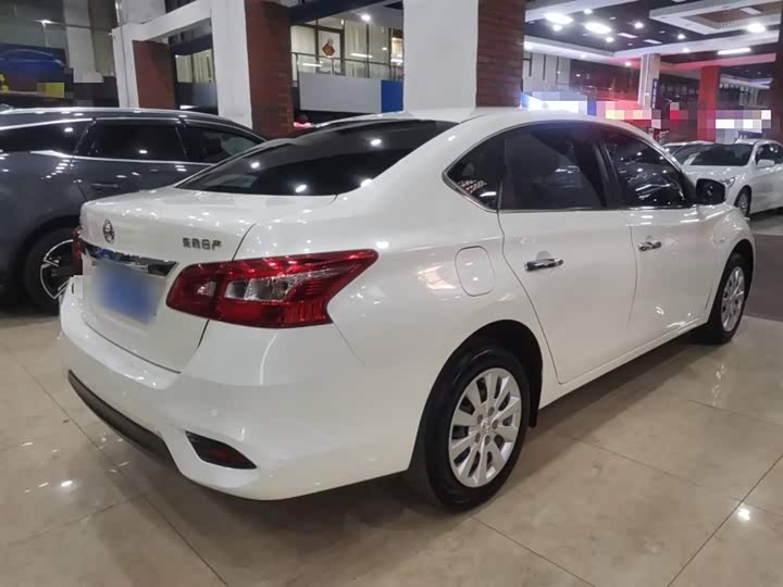 Фото 7 - Nissan Sylphy
