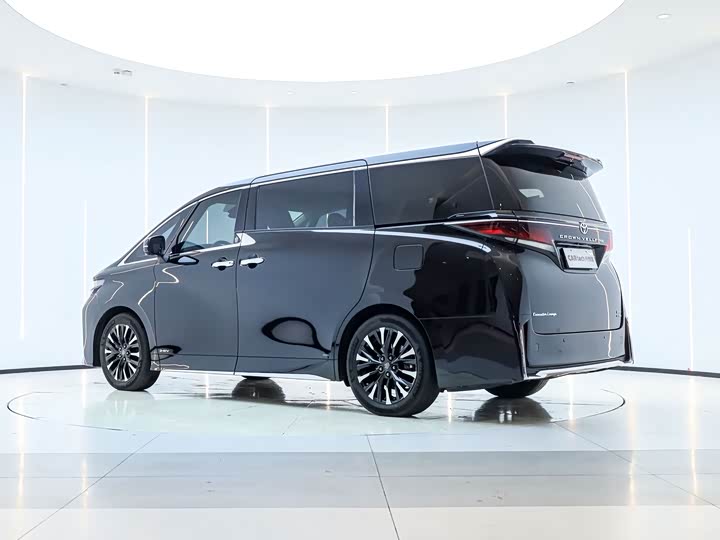 Фото 3 - Toyota Vellfire