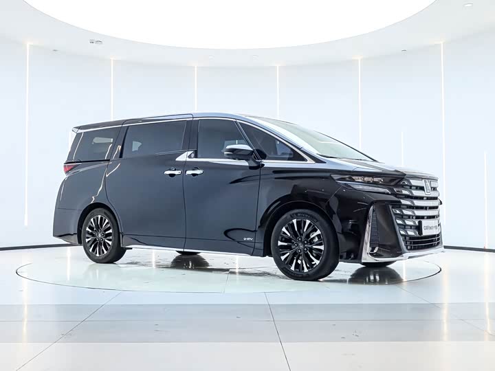 Фото 4 - Toyota Vellfire