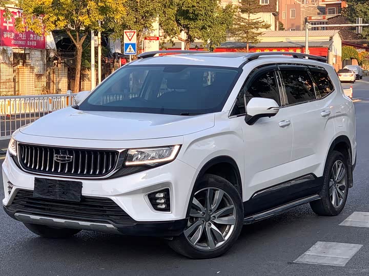 Фото 1 - Geely Okavango