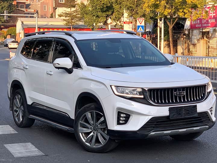 Фото 3 - Geely Okavango