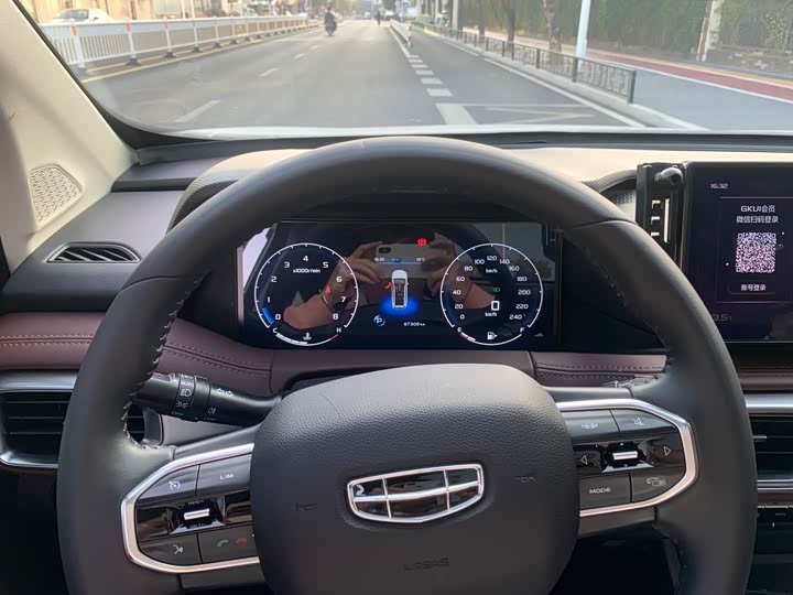 Фото 7 - Geely Okavango