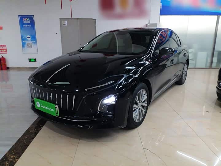 Фото 1 - Hongqi E-QM5