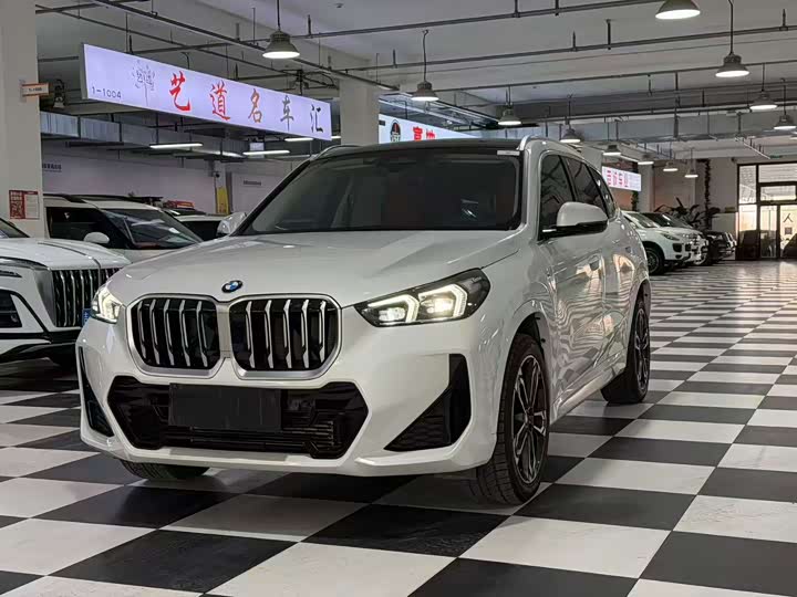 Фото 1 - BMW X1