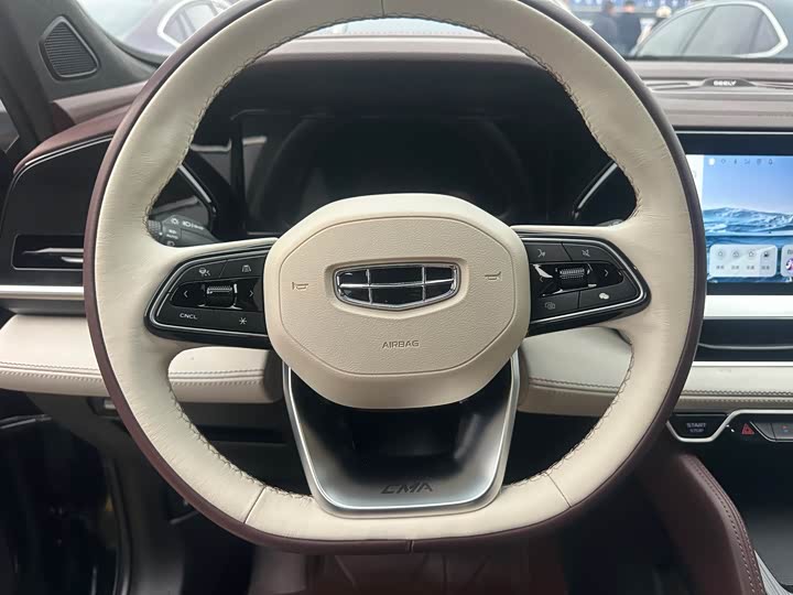 Фото 6 - Geely Monjaro