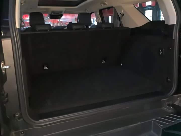 Фото 4 - Tank 400 Hybrid