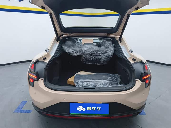 Фото 4 - XPeng Mona M03