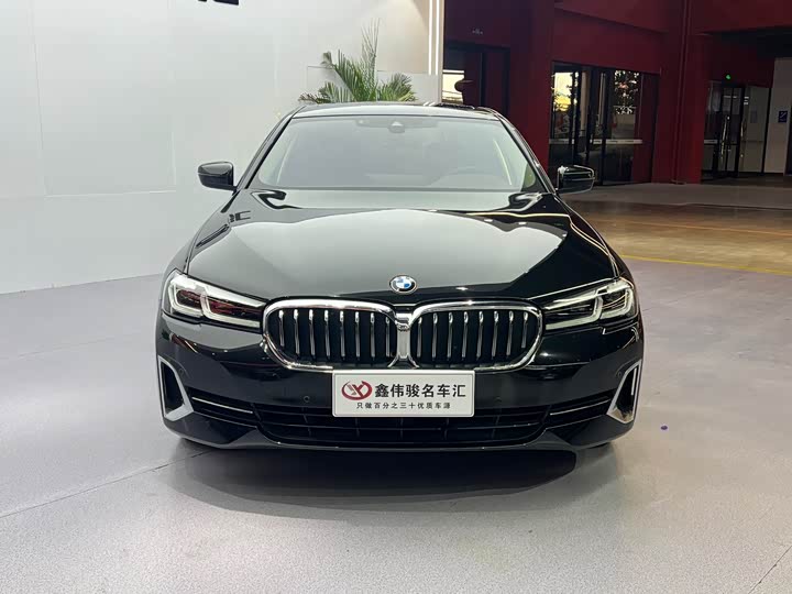 Фото 3 - BMW 5 Series