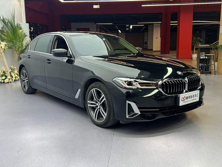 Фото 4 - BMW 5 Series