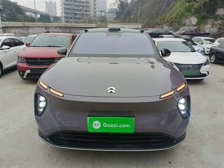 Фото 3 - Nio EC6