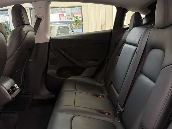 Фото 7 - Tesla Model Y