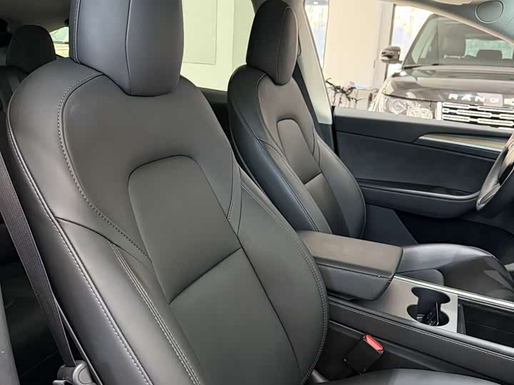 Фото 8 - Tesla Model Y