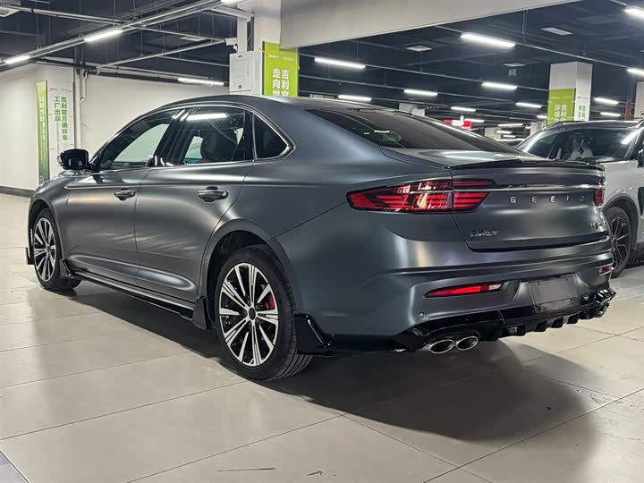 Фото 8 - Geely Preface