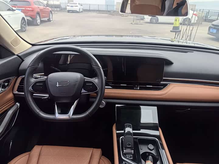 Фото 6 - Bestune T99