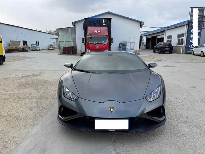 Фото 3 - Lamborghini Huracán