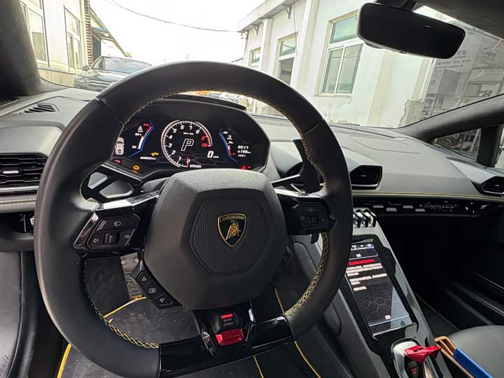 Фото 5 - Lamborghini Huracán