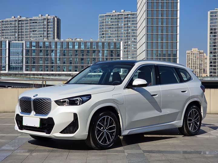 Фото 1 - BMW iX1